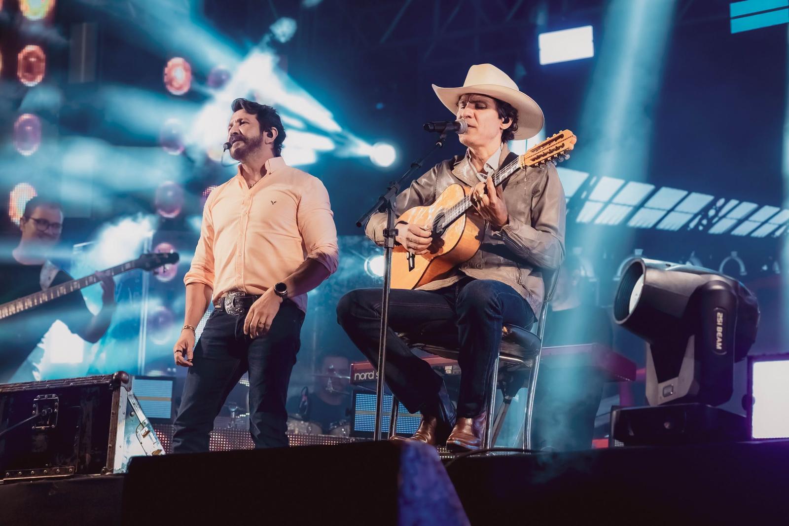 ‘Chave de ouro’. Os irmãos Jads & Jadson cantarão no encerramento da festa, no sábado (17)